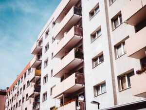 Umowa rezerwacyjna mieszkania – wszystko co warto o niej wiedzieć